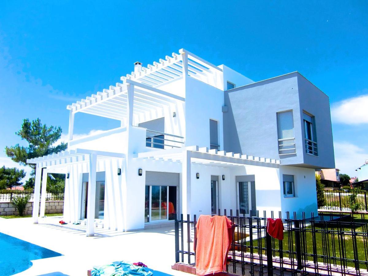 Luxury Villa With Amazing View, Кешме Экстерьер фото